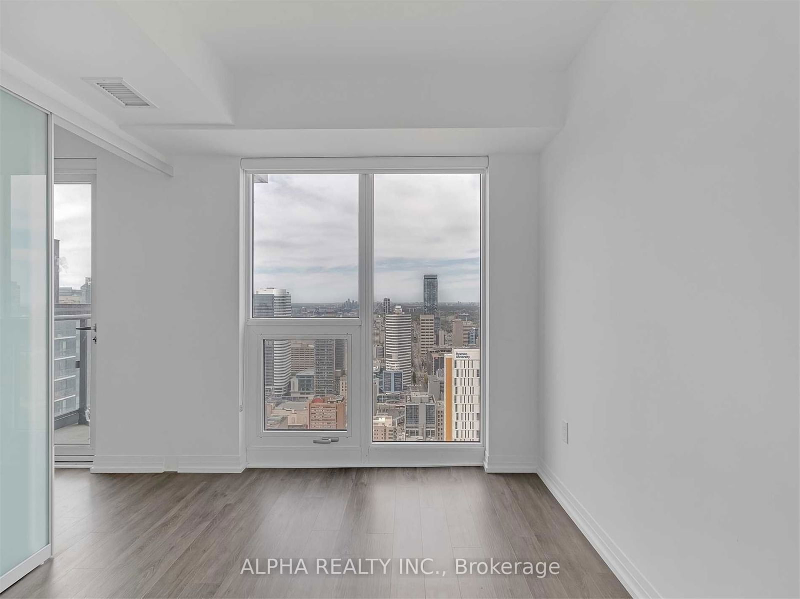 251 Jarvis St, unit 4929 for rent - image #5