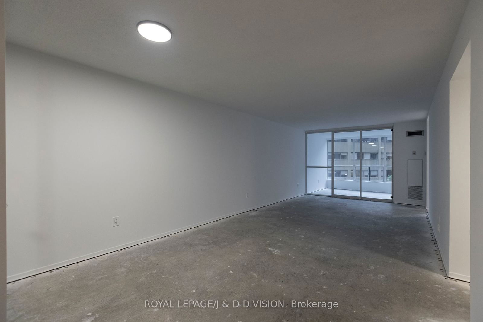 30 Holly St, unit 504 for sale - image #4