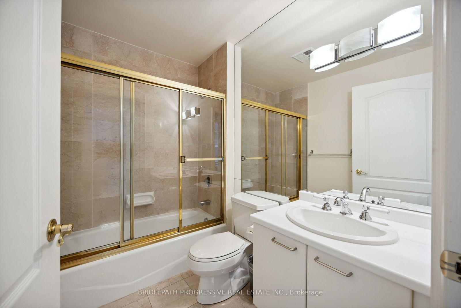 1 Watergarden Way, unit 408 for rent - image #28