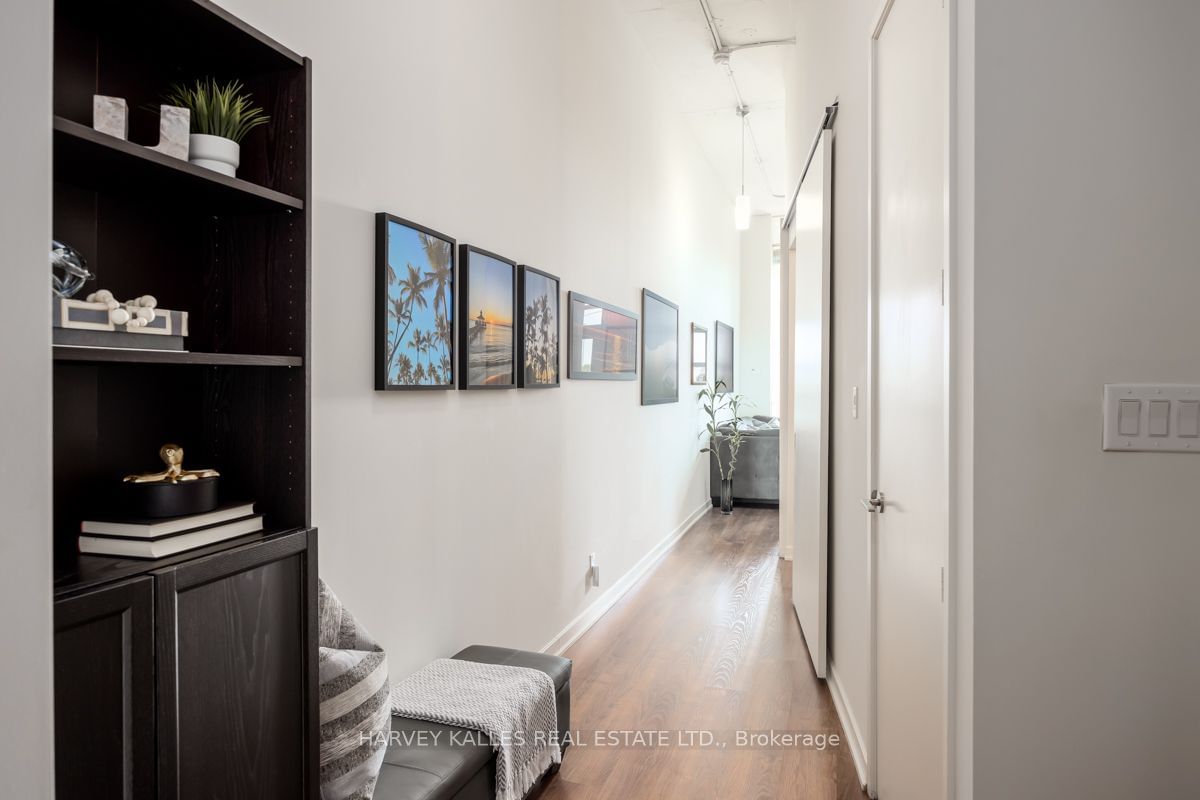 380 MacPherson Ave, unit 441 for sale