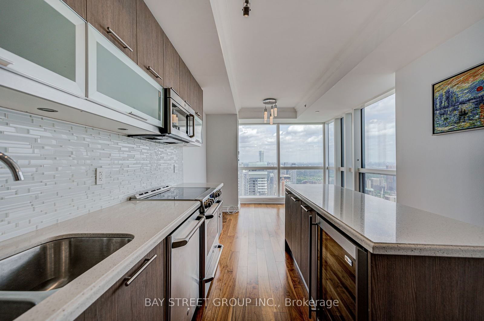 388 Yonge St, unit 6701 for rent - image #10