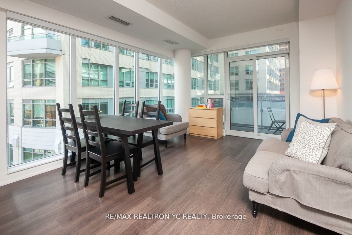 98 Lillian St, unit 313 for sale - image #3