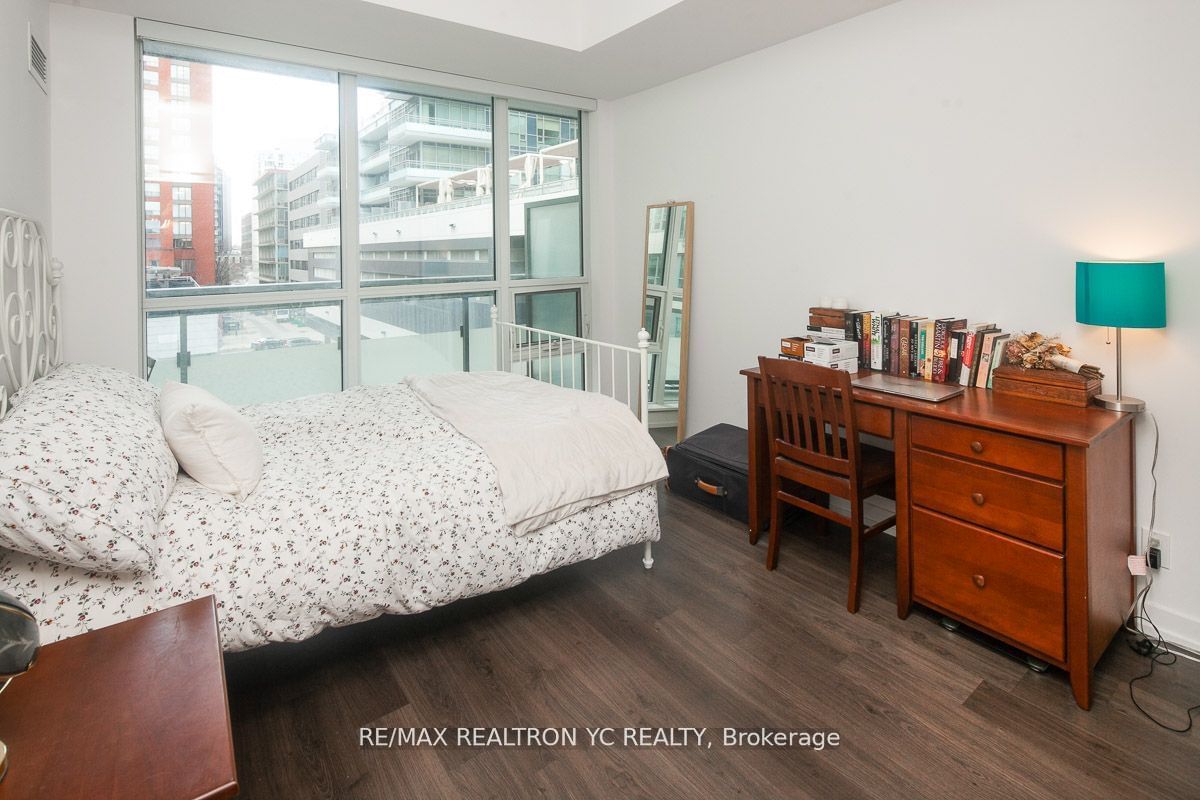 98 Lillian St, unit 313 for sale - image #6