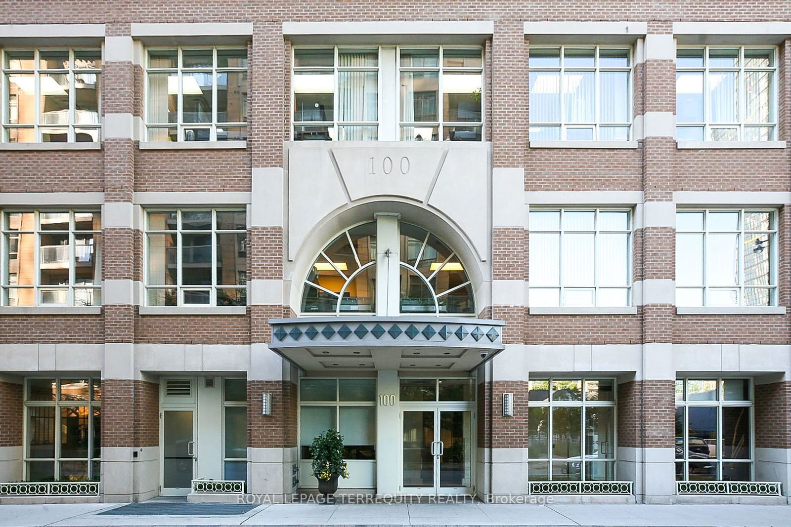 100 Hayden St, unit 1101 for sale - image #2