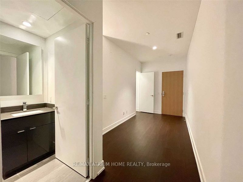 7 Grenville St, unit 508 for rent - image #4