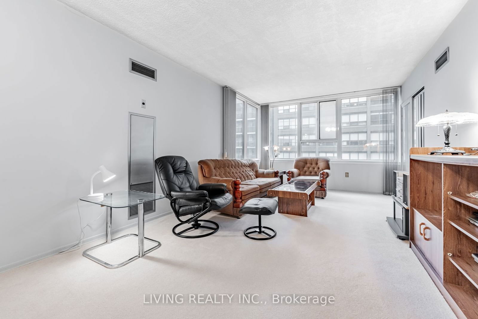 45 Carlton St, unit 1405 for sale - image #9