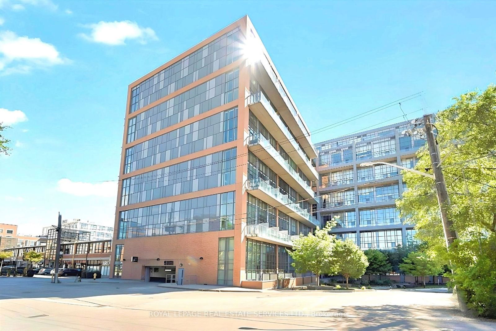 5 Hanna Ave, unit 610 for sale - image #1