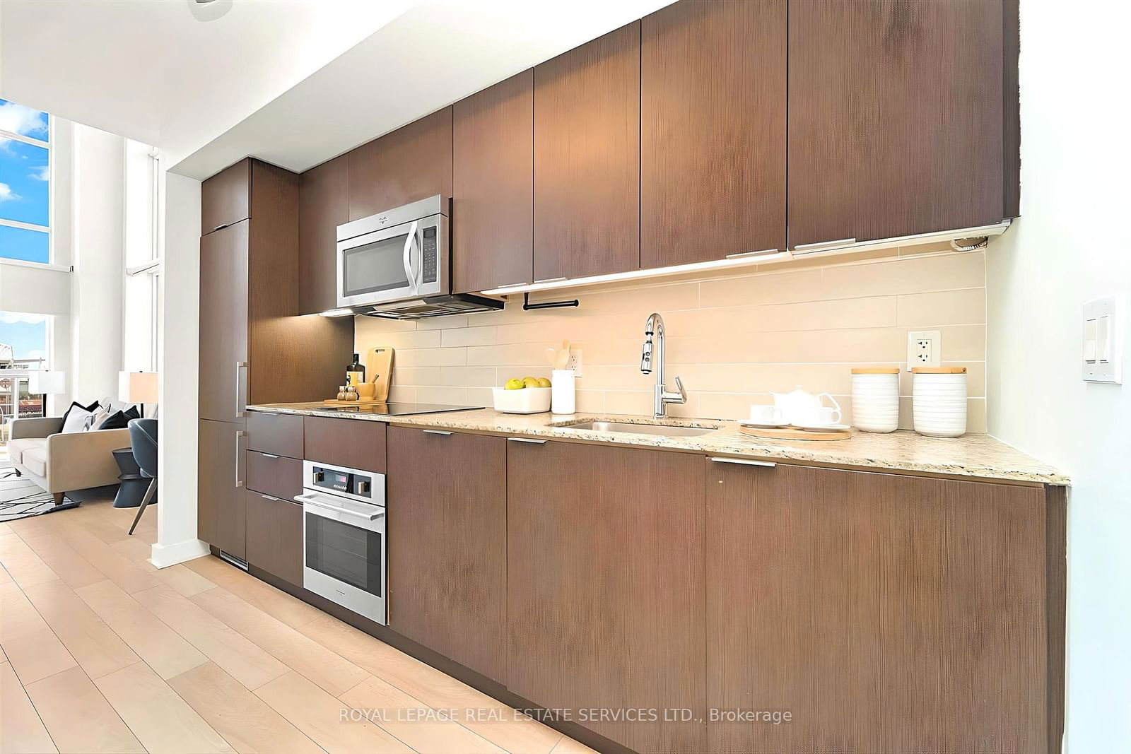 5 Hanna Ave, unit 610 for sale - image #5