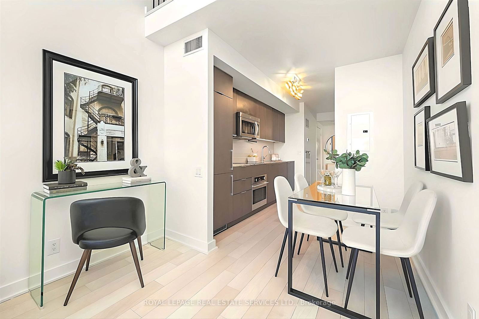 5 Hanna Ave, unit 610 for sale - image #6