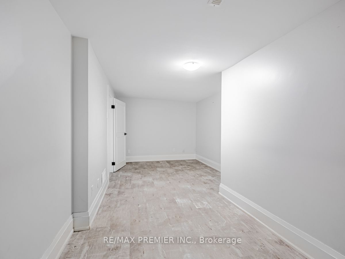 102 Bellevue Ave for sale  - image #27