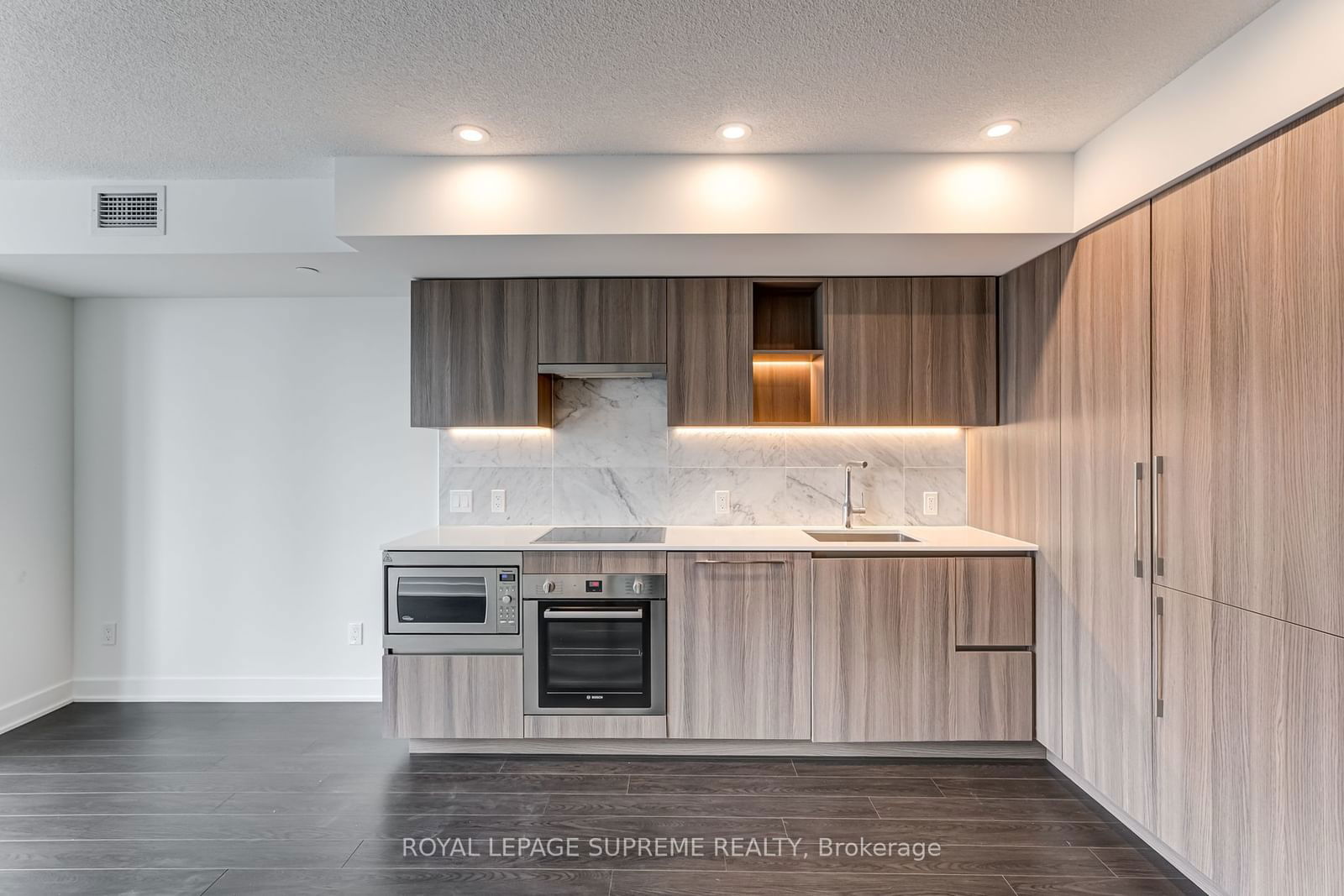 19 Bathurst St, unit 1115 for rent - image #11