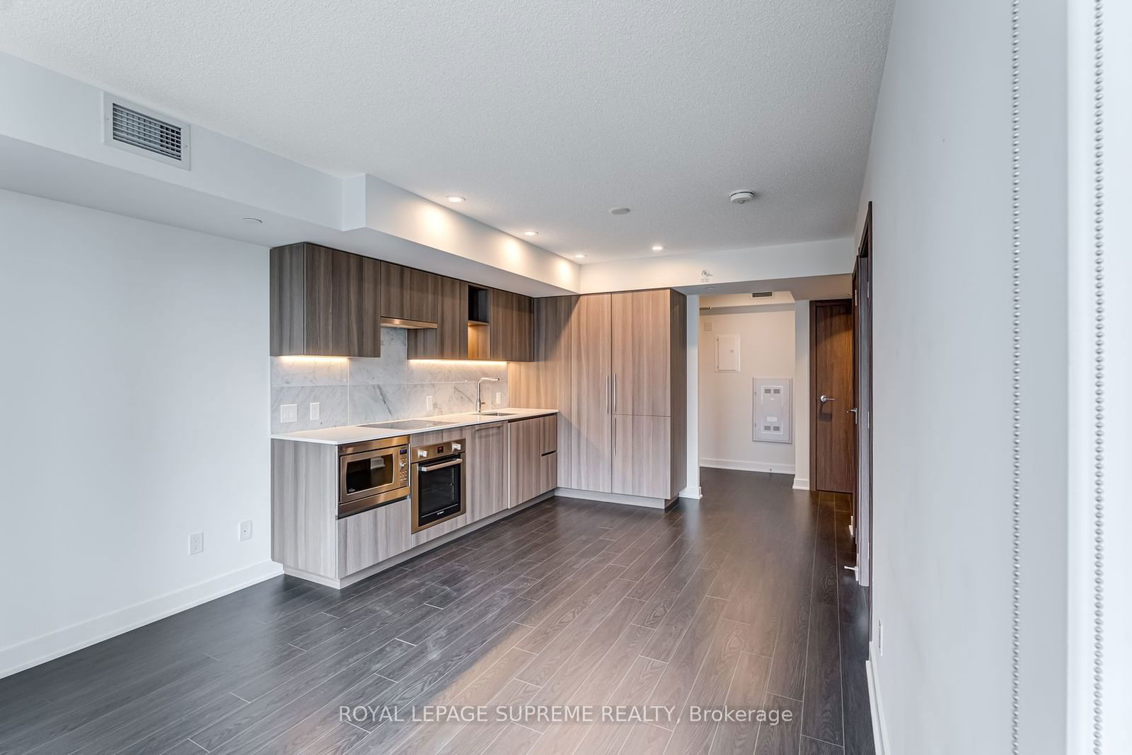 19 Bathurst St, unit 1115 for rent