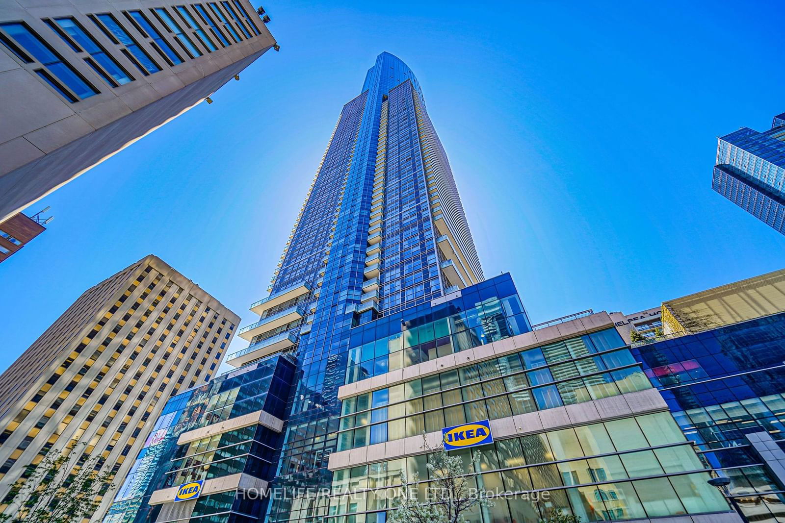 388 Yonge St, unit 6614 for rent - image #2