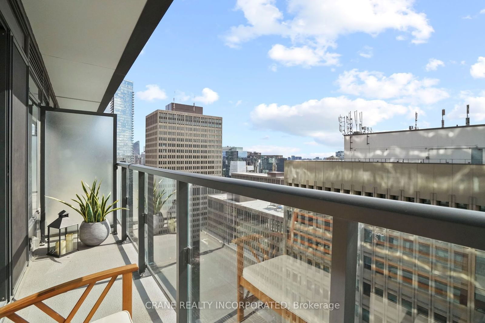 955 Bay St, unit 2311 for rent - image #26