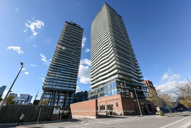 390 Cherry St, unit 704 for rent - image #1