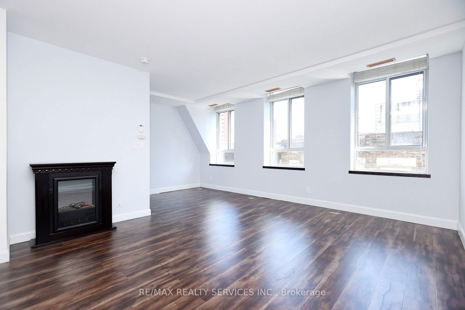 135 Maitland St, unit 504 for sale - image #5