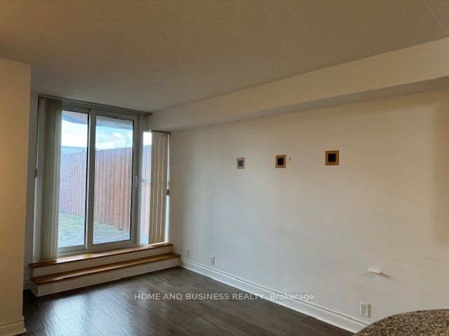 80 Harrison Garden Blvd, unit 328 for rent - image #14