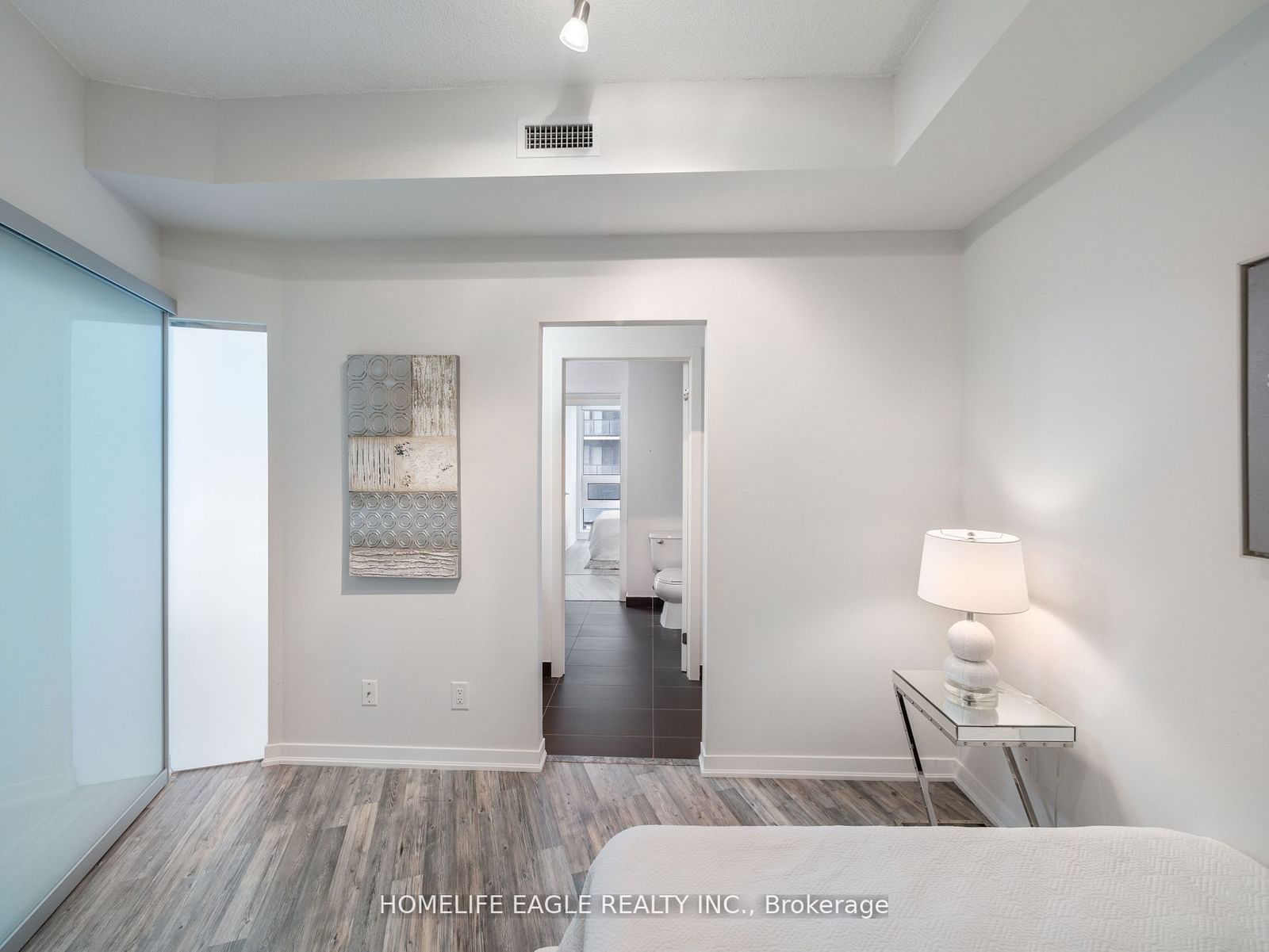 51 East Liberty St, unit 706 for sale - image #11