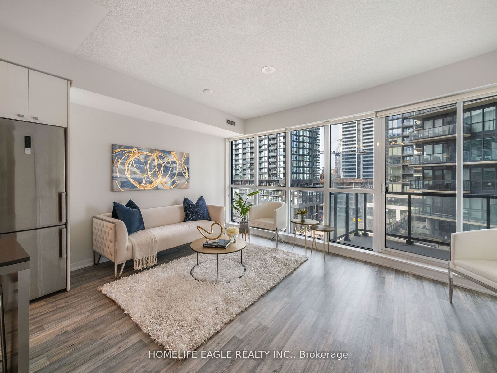 51 East Liberty St, unit 706 for sale - image #3