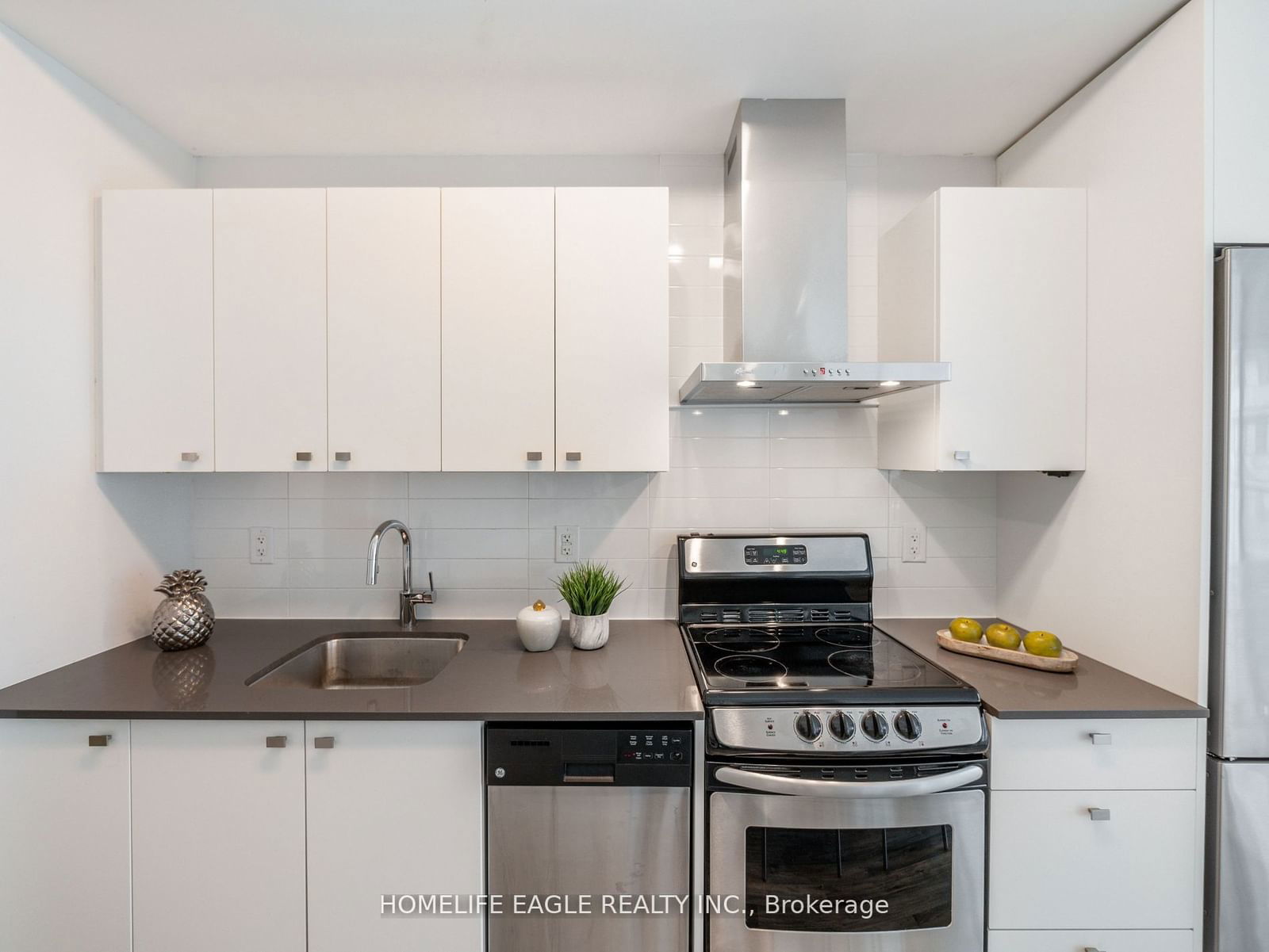 51 East Liberty St, unit 706 for sale - image #5