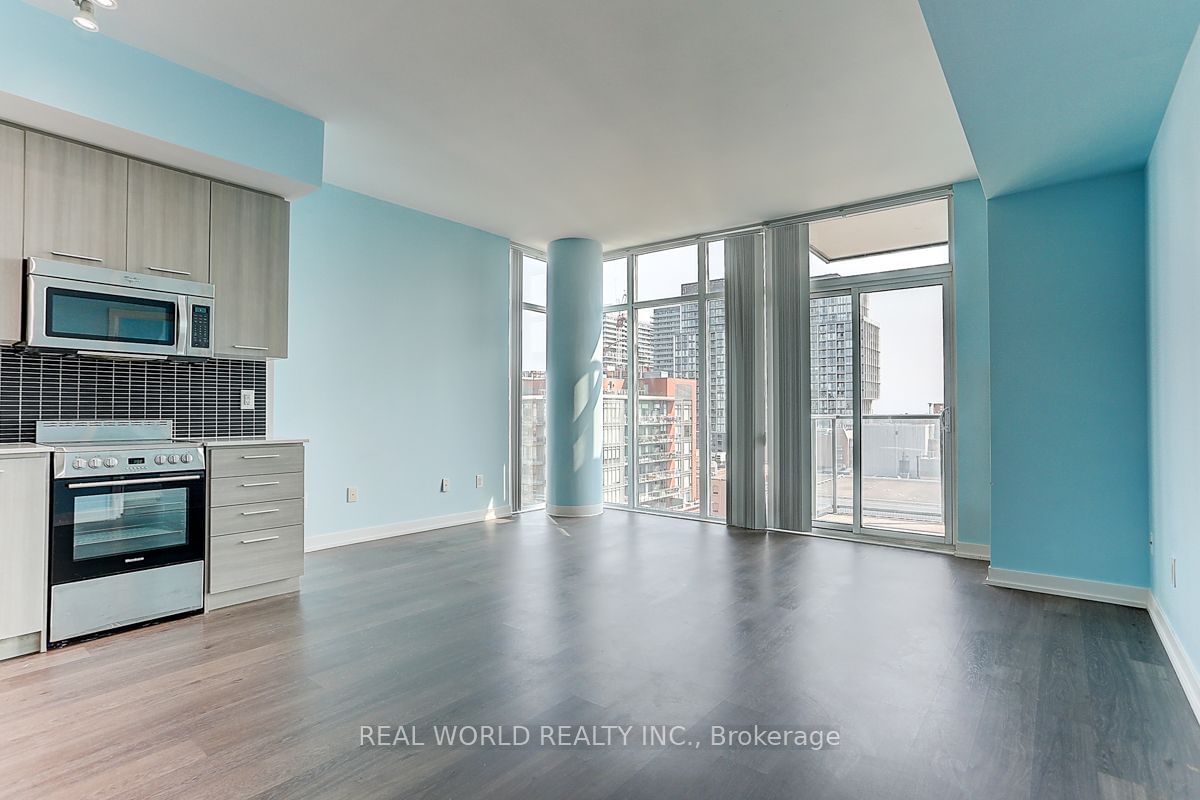 105 George St, unit 1105 for sale - image #9