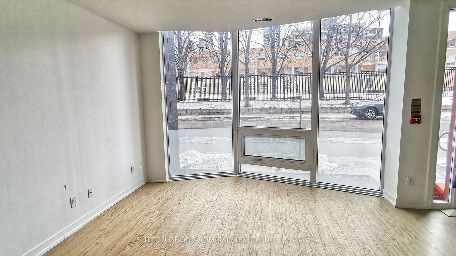 91 Wood St, unit Th3 for rent - image #3