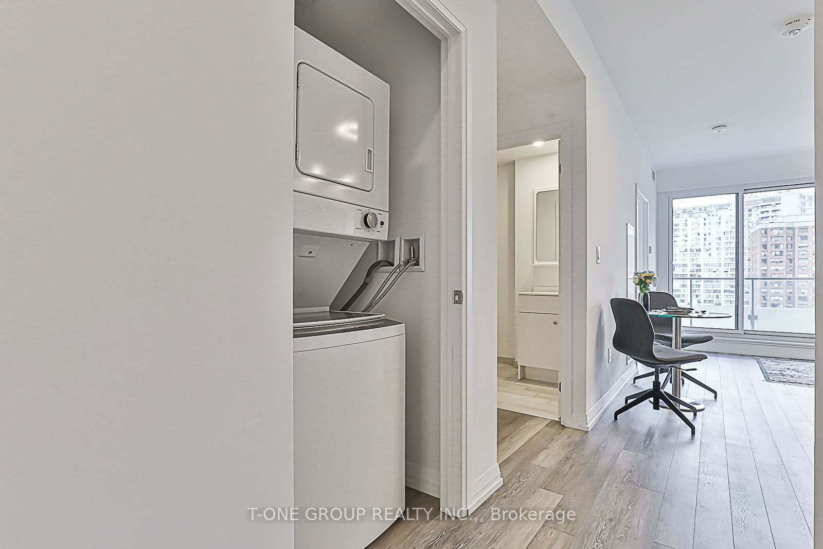 75 Canterbury Pl, unit 1012 for sale