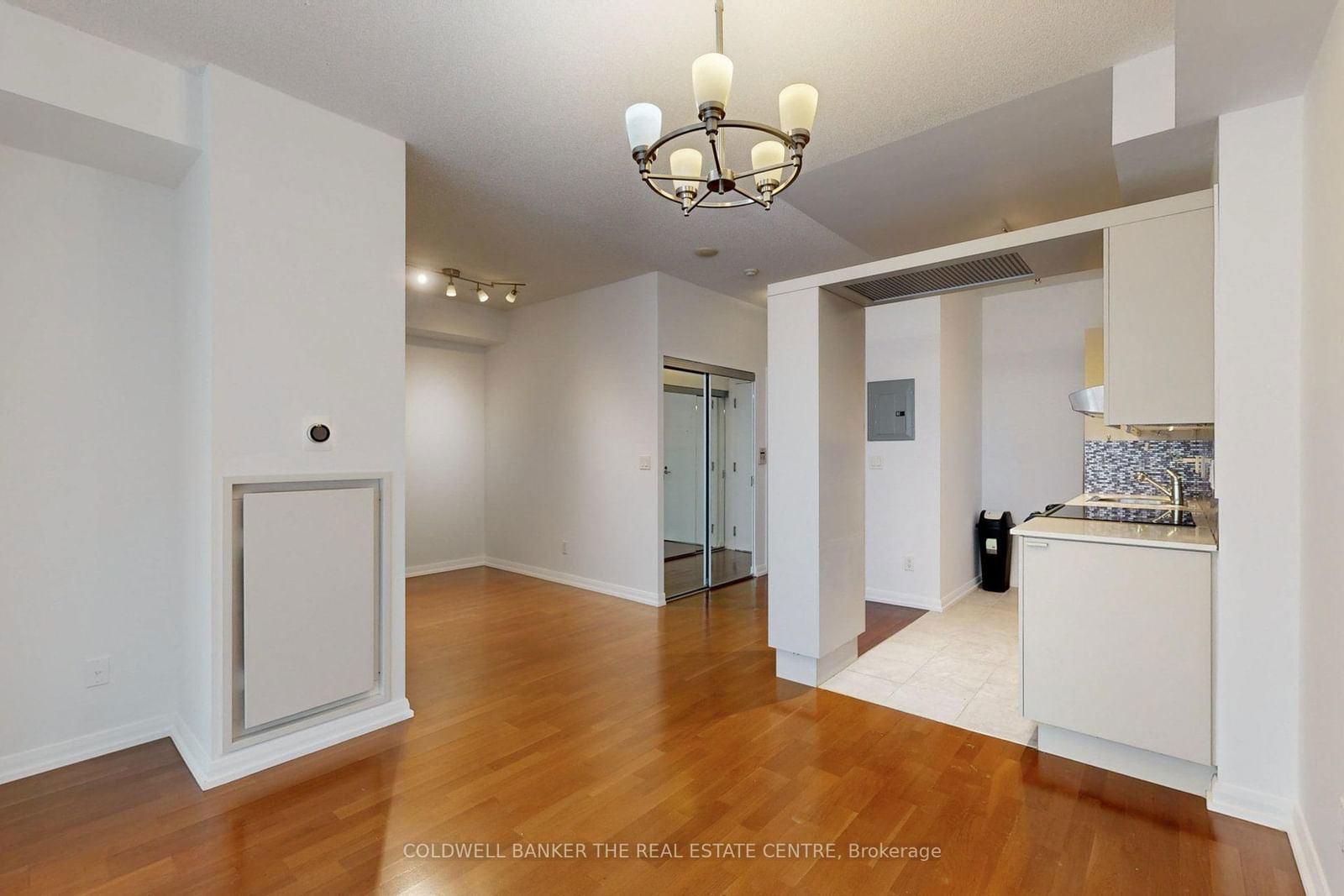 111 Elizabeth St, unit 1118 for rent - image #12