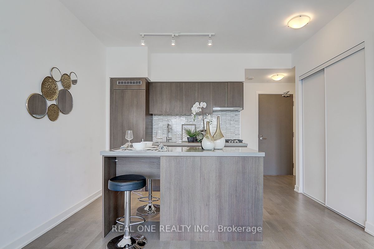 501 St Clair Ave W, unit 1510 for sale - image #11