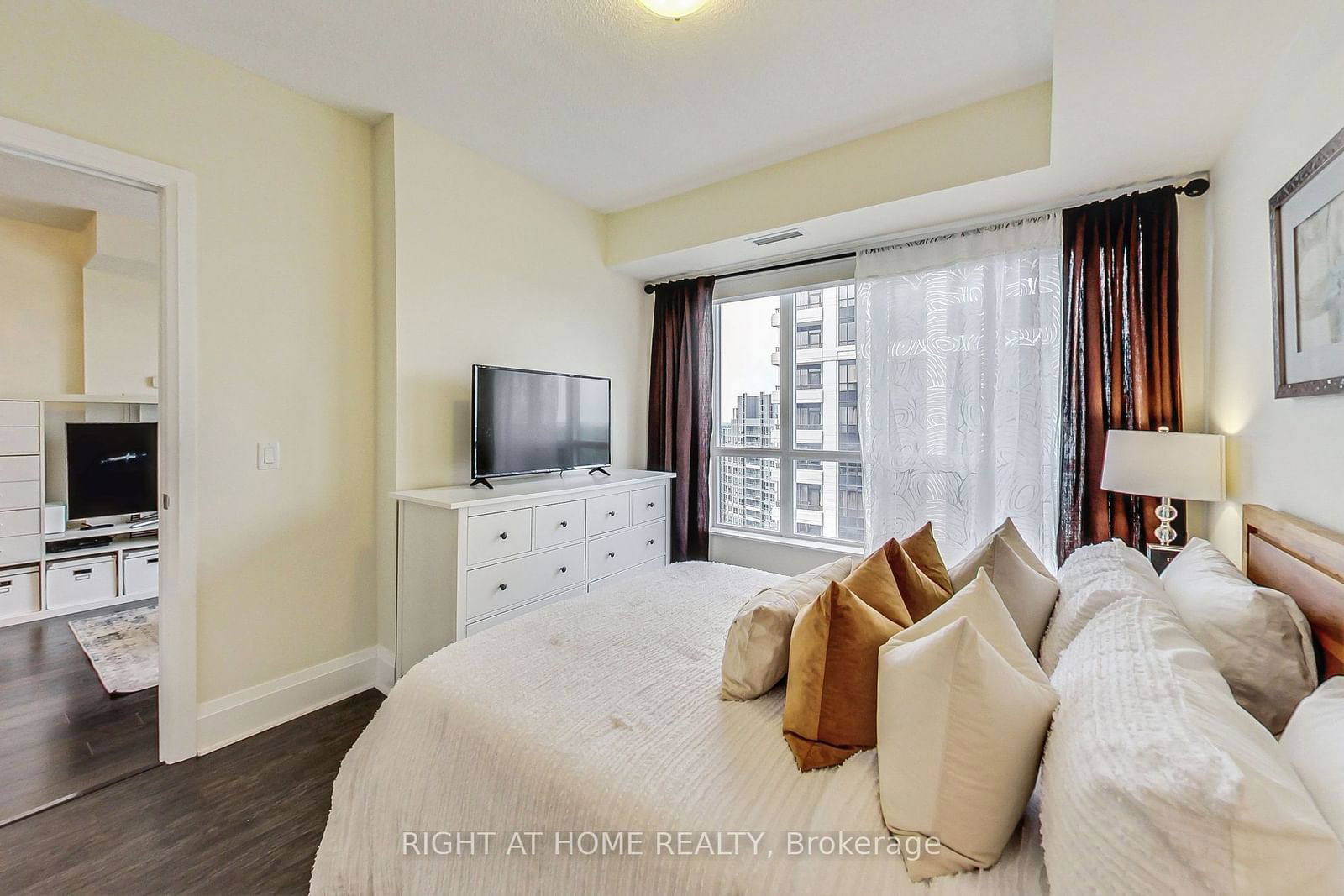 100 Harrison Garden Blvd, unit 1607 for sale - image #17