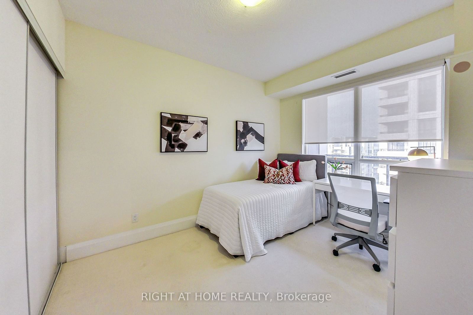 100 Harrison Garden Blvd, unit 1607 for sale - image #21