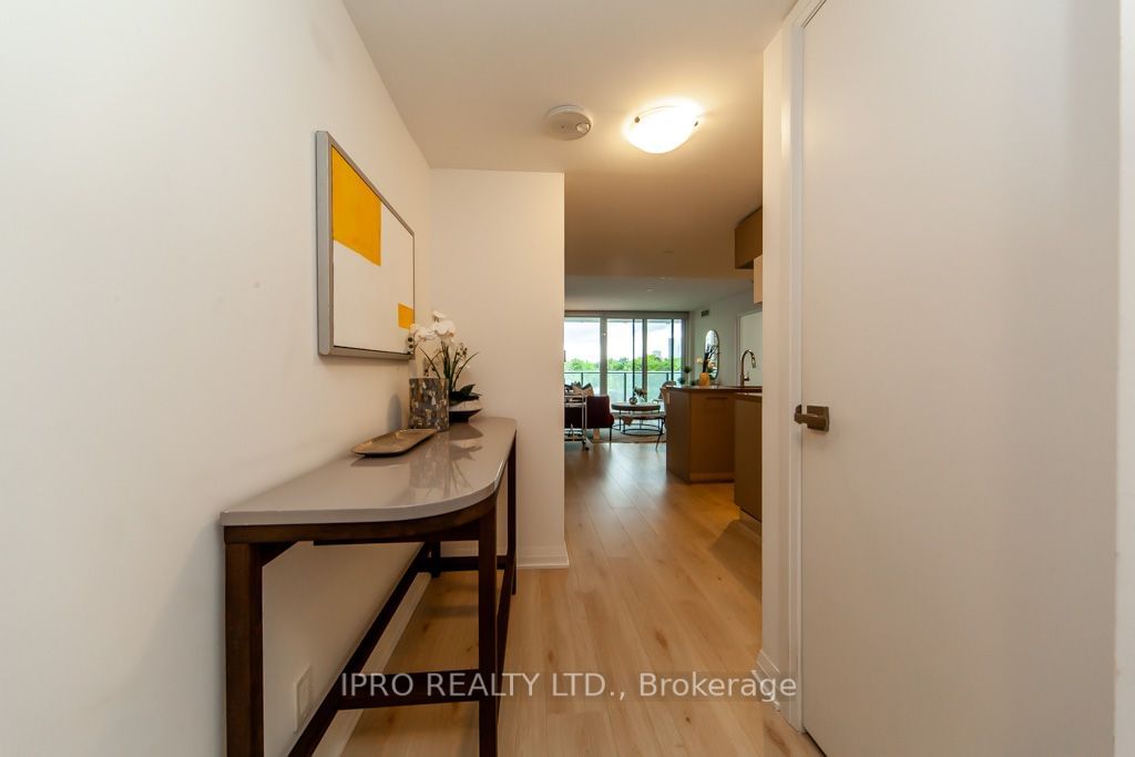 99 Foxbar Rd, unit 608 for sale - image #3