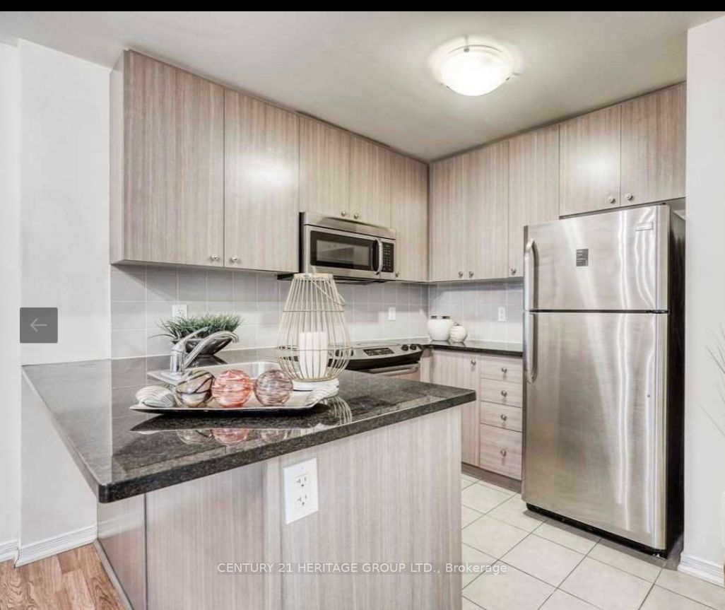 21 Coneflower Cres, unit 07 for rent - image #8