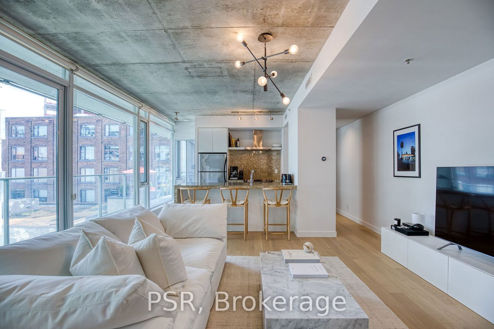 75 Portland St, unit 423 for sale