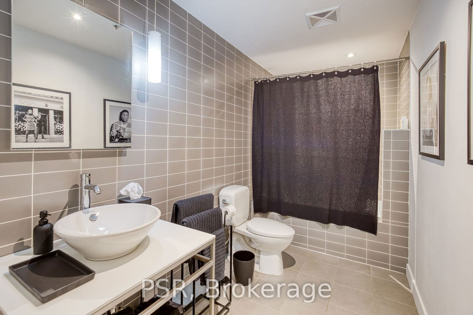 75 Portland St, unit 423 for sale - image #17