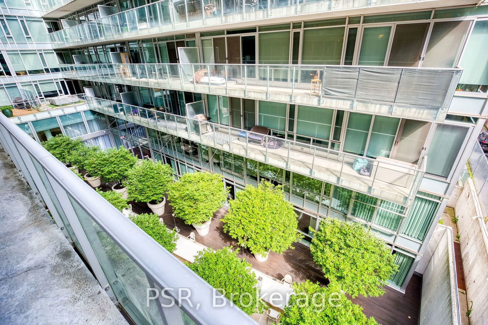 75 Portland St, unit 423 for sale - image #19