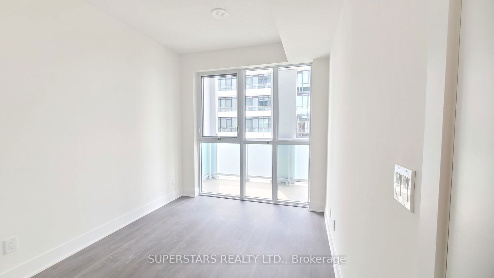 188 Fairview Mall Dr, unit 1601 for rent - image #5