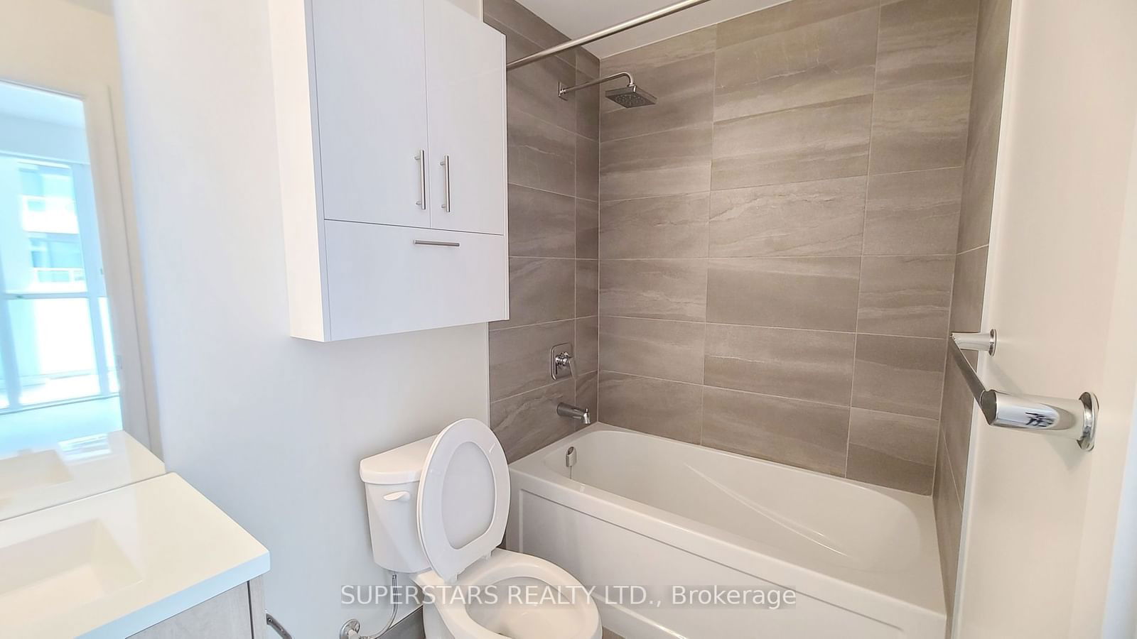 188 Fairview Mall Dr, unit 1601 for rent - image #7