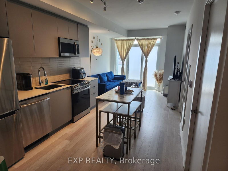 48 Power St, unit 1810 for rent - image #1