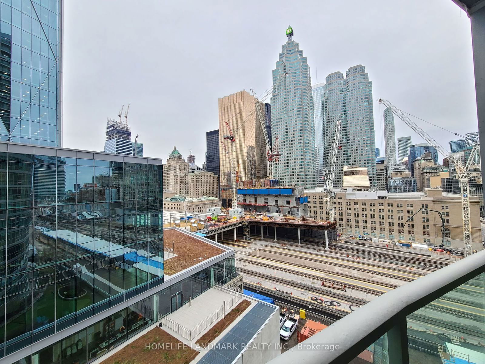 18 Yonge St, unit 1303 for sale