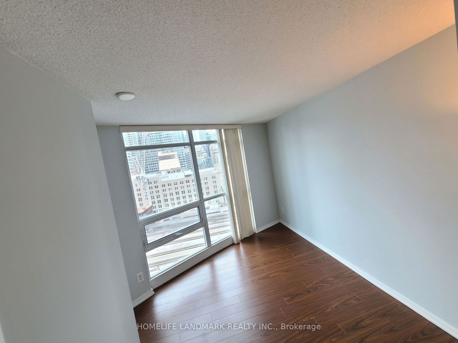 18 Yonge St, unit 1303 for sale - image #7