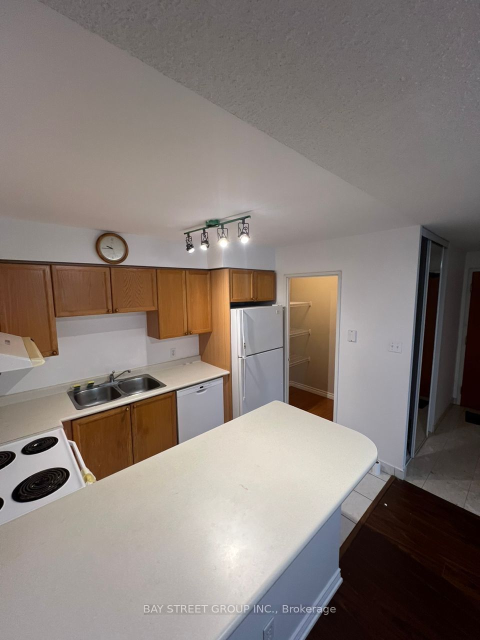 256 Doris Ave, unit 311 for rent