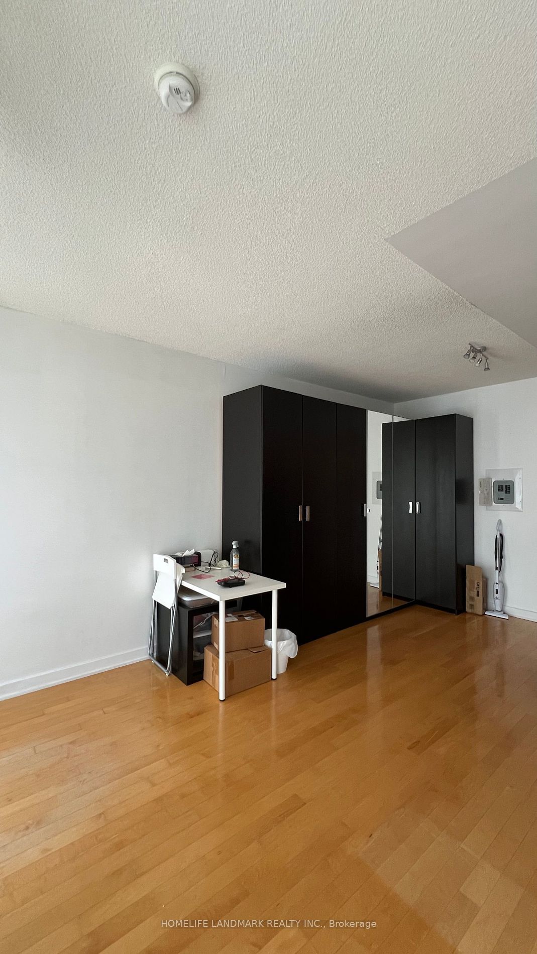 33 Charles St E, unit 1604 for rent - image #13