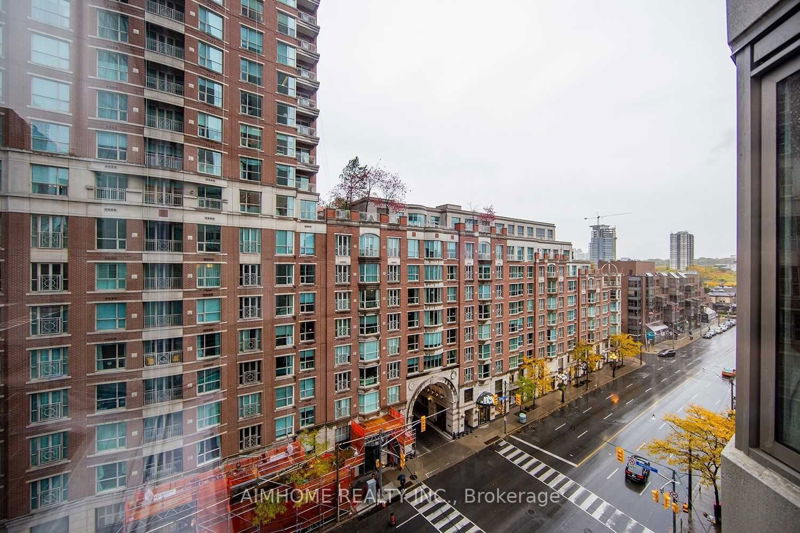 155 Yorkville Ave, unit 1015 for rent - image #1