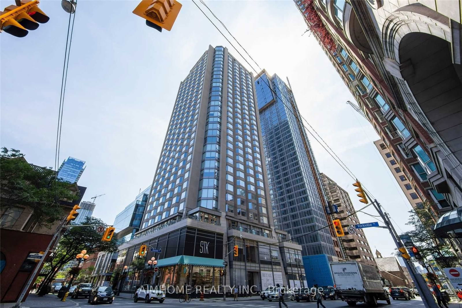 155 Yorkville Ave, unit 1015 for rent - image #4