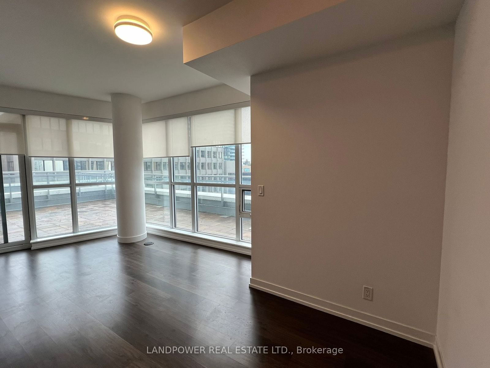 98 Lillian St, unit 815 for rent - image #4