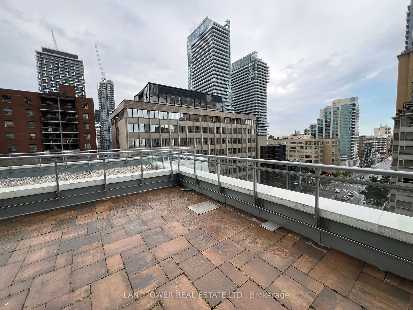 98 Lillian St, unit 815 for rent - image #8