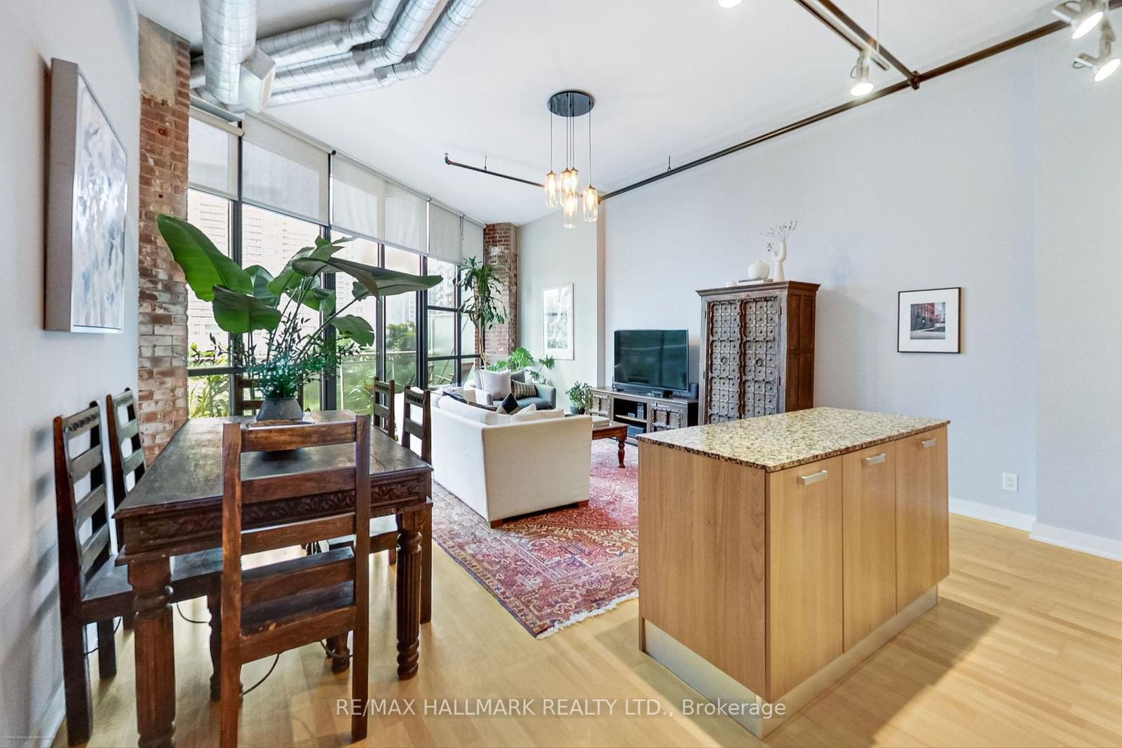 43 Hanna Ave, unit 409 for sale - image #8