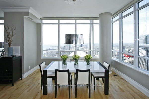 65 Bremner Blvd, unit Ph 5202 for rent - image #8