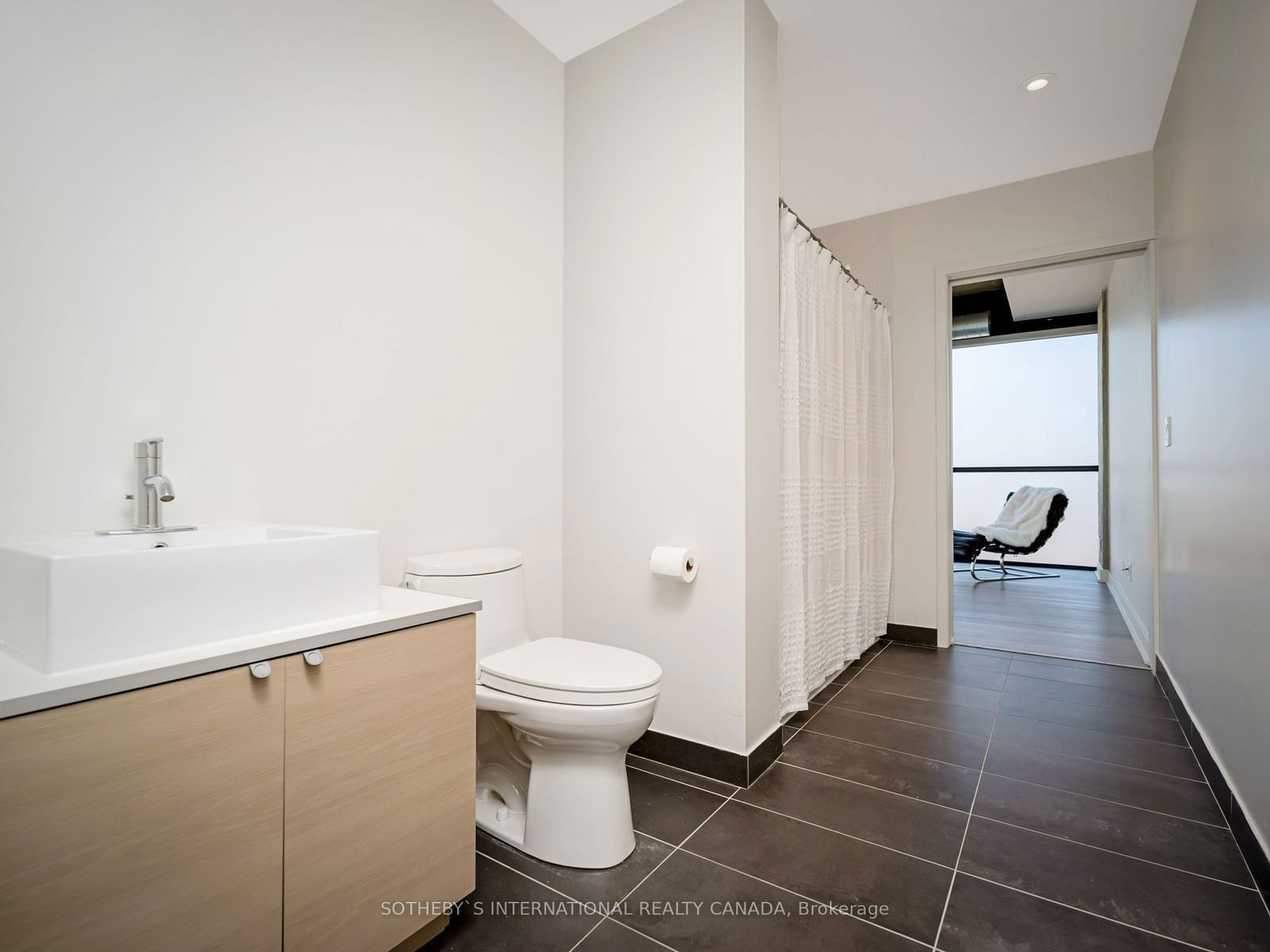 60 Bathurst St, unit 605 for rent - image #23